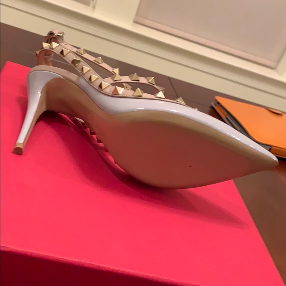 Valentino Rockstud Ankle Strap Pump - Picture 4 of 7